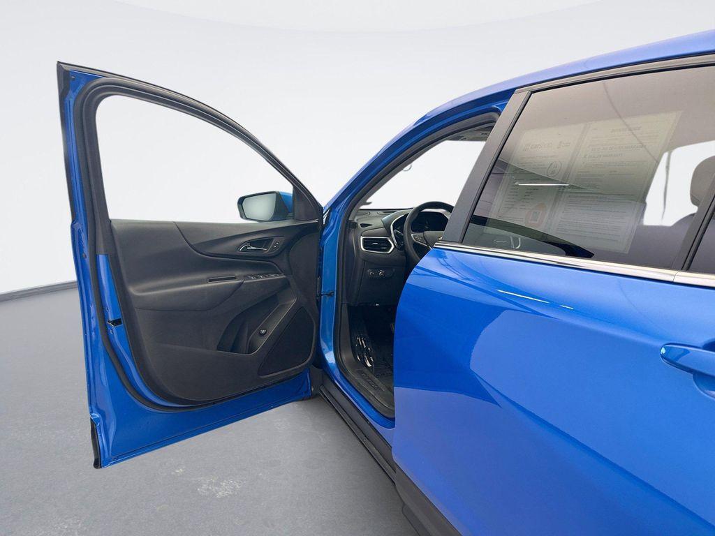 used 2024 Chevrolet Equinox car, priced at $25,089