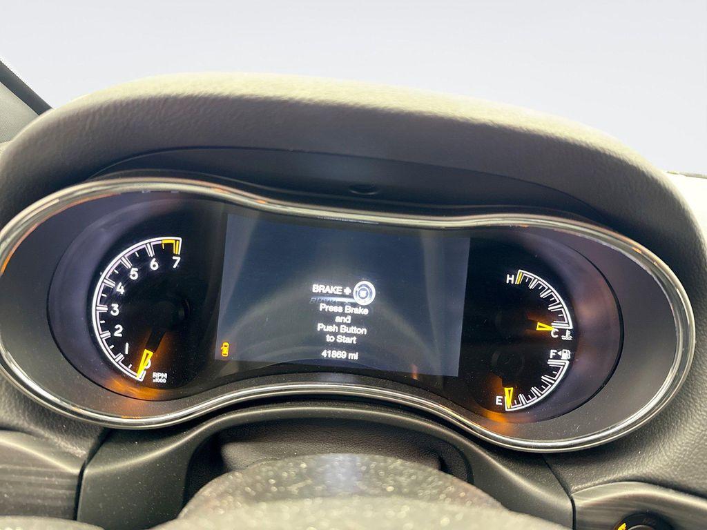 used 2021 Jeep Grand Cherokee car, priced at $27,999