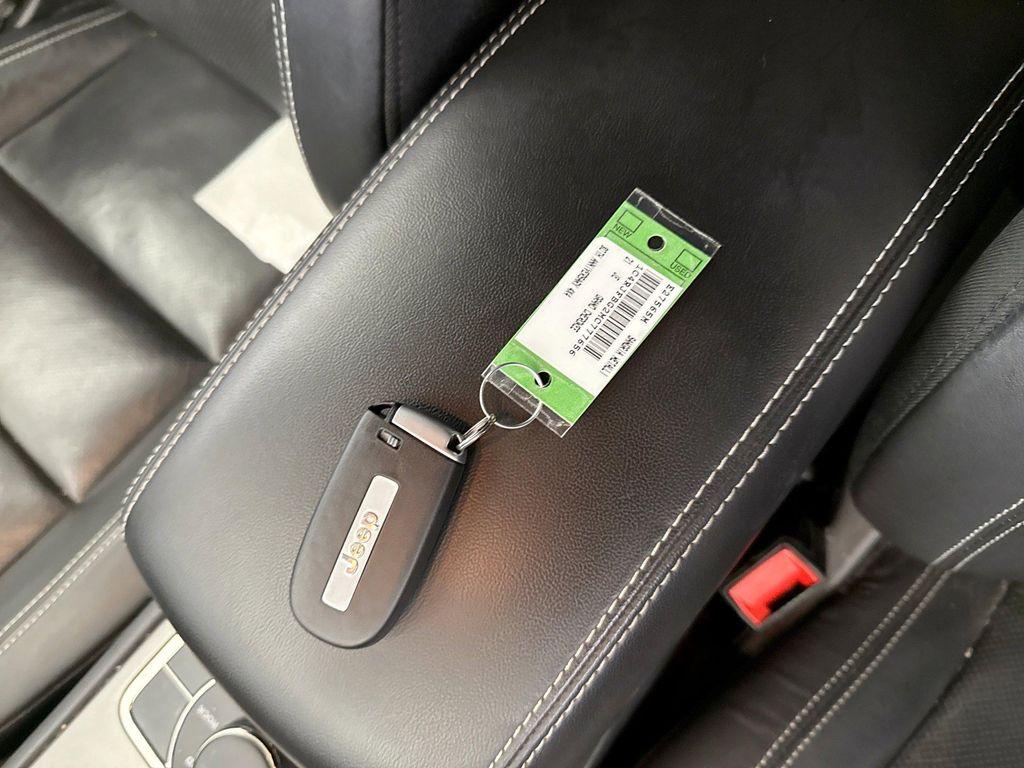 used 2021 Jeep Grand Cherokee car, priced at $27,999