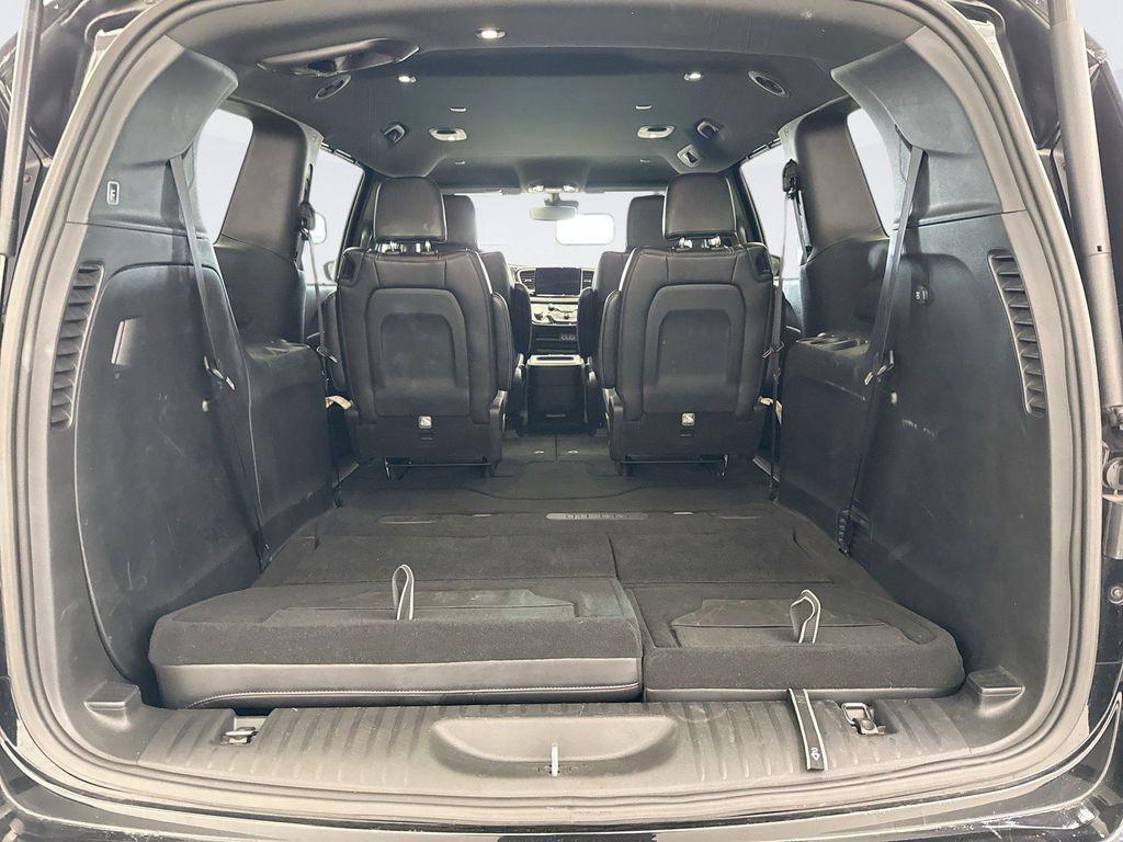 used 2025 Chrysler Pacifica car, priced at $32,599