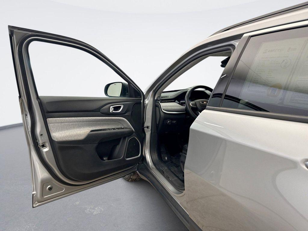 used 2022 Jeep Compass car, priced at $21,299