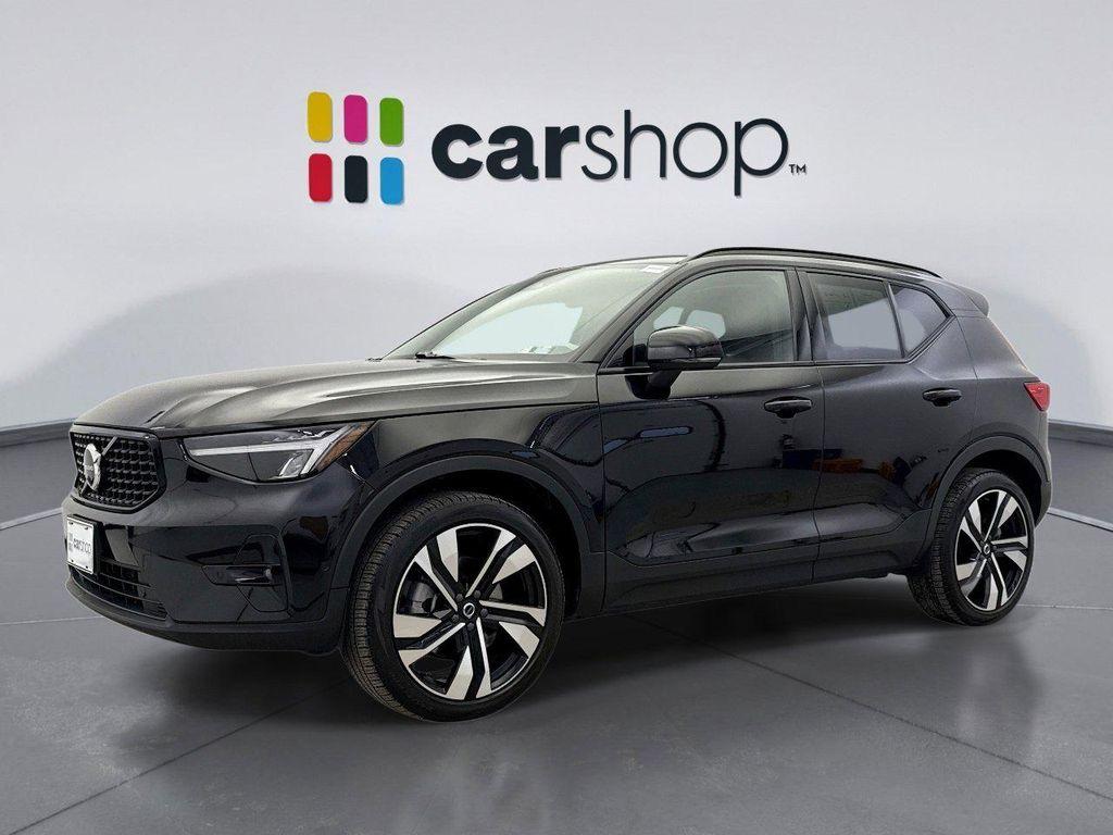 used 2024 Volvo XC40 car, priced at $31,999