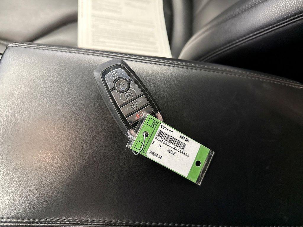 used 2022 Lincoln Nautilus car, priced at $29,299