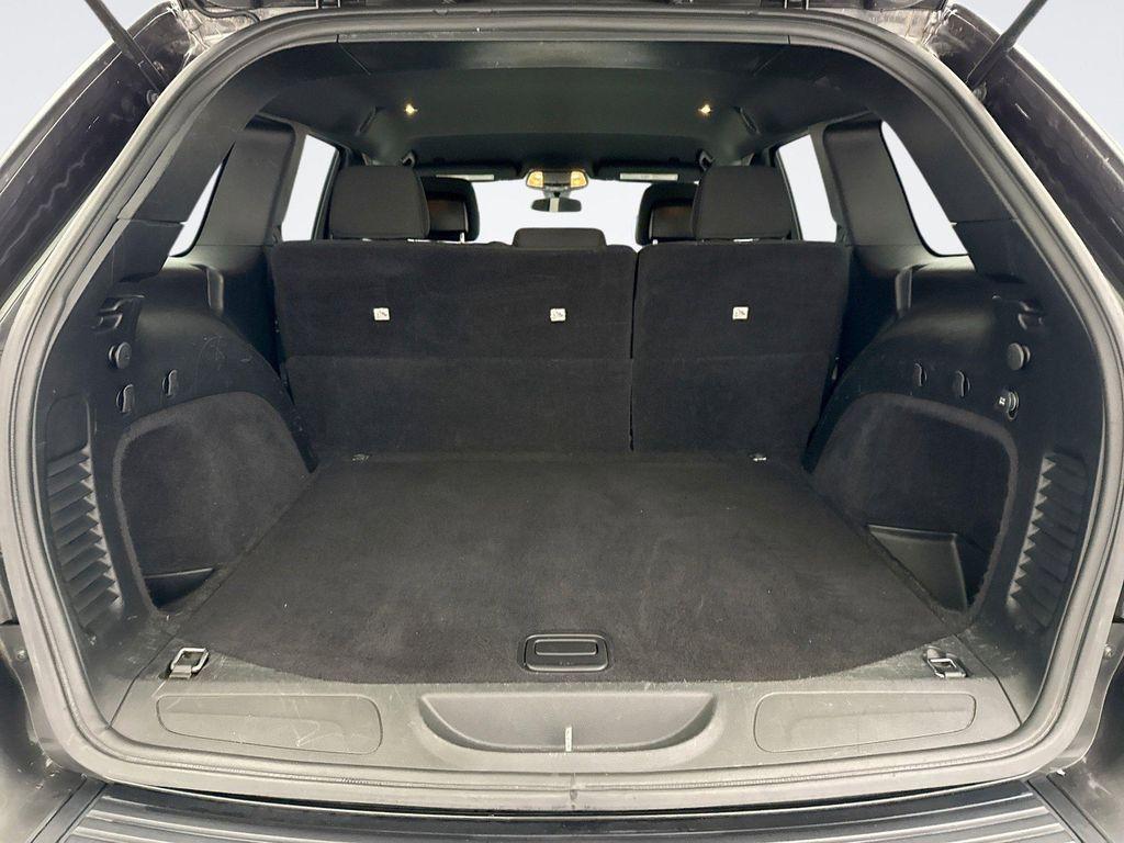 used 2018 Jeep Grand Cherokee car, priced at $17,249