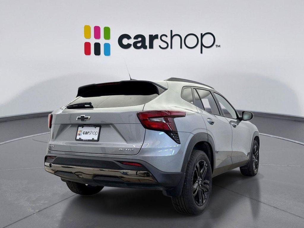 used 2025 Chevrolet Trax car, priced at $23,699