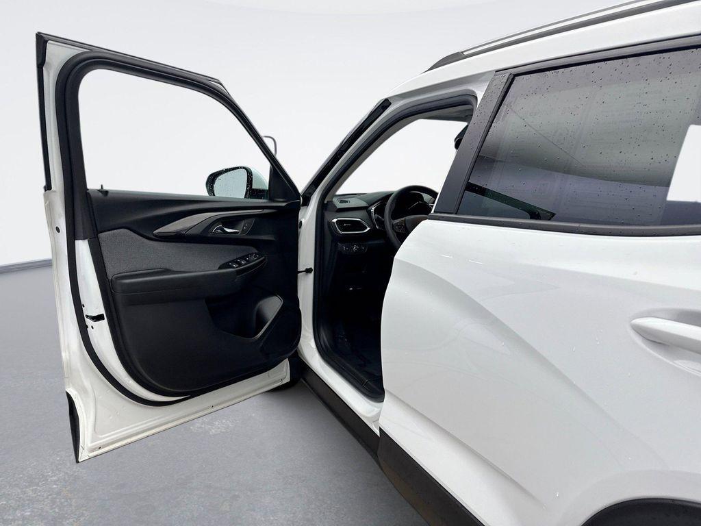 used 2022 Chevrolet TrailBlazer car, priced at $21,999