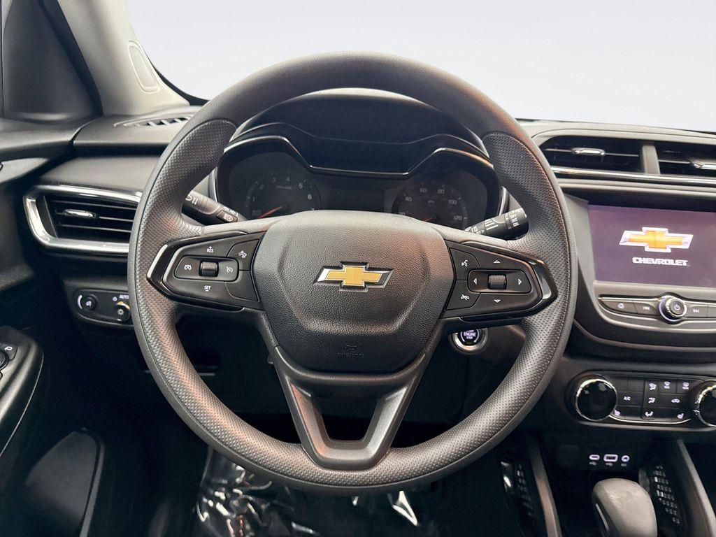 used 2022 Chevrolet TrailBlazer car, priced at $21,999