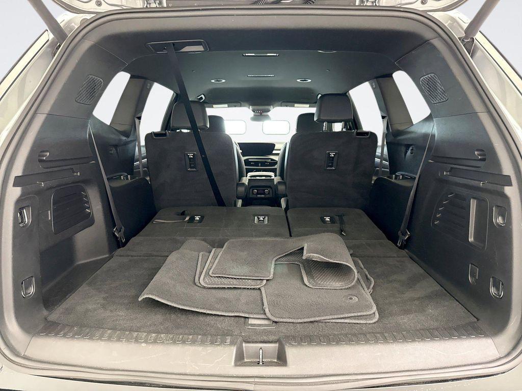 used 2025 Buick Enclave car, priced at $40,299