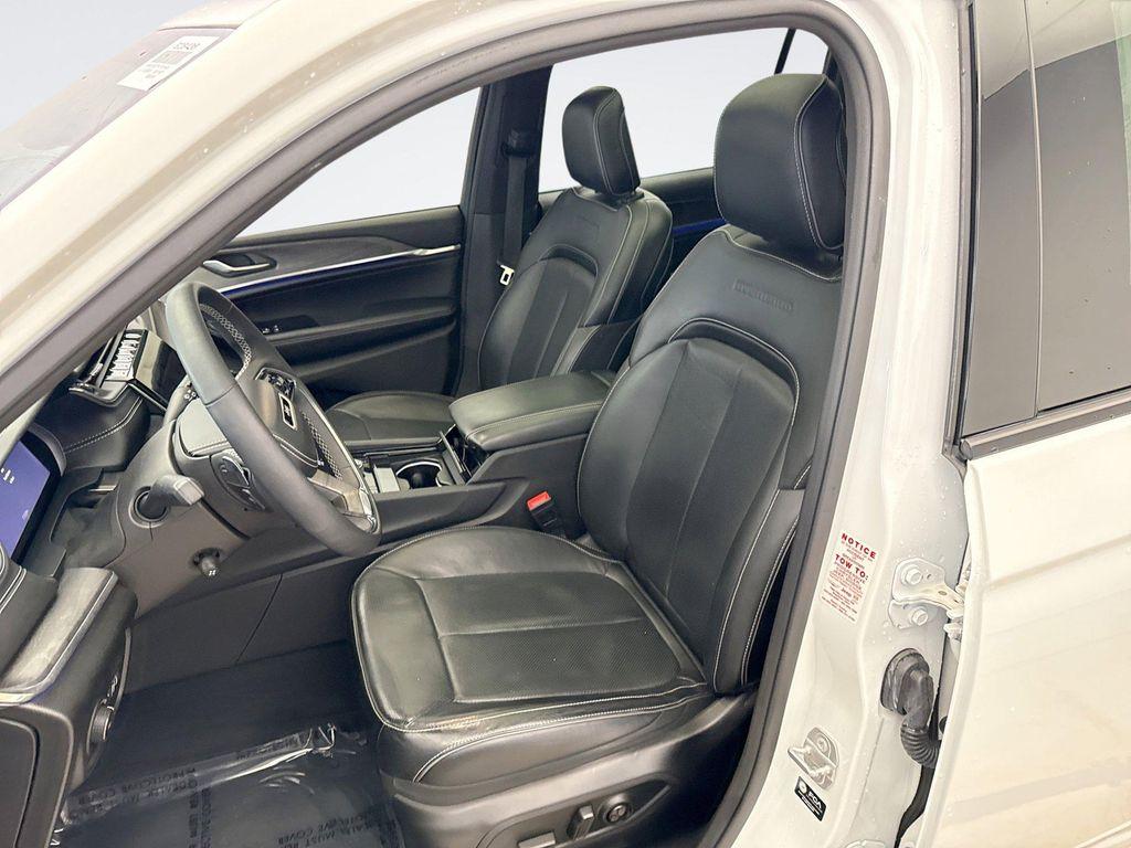 used 2023 Jeep Grand Cherokee L car, priced at $38,400