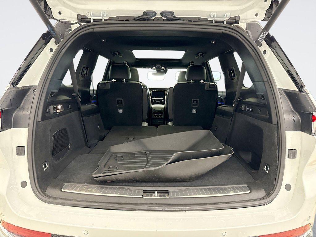 used 2023 Jeep Grand Cherokee L car, priced at $38,400