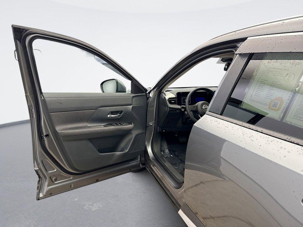 used 2025 Nissan Kicks car, priced at $23,999