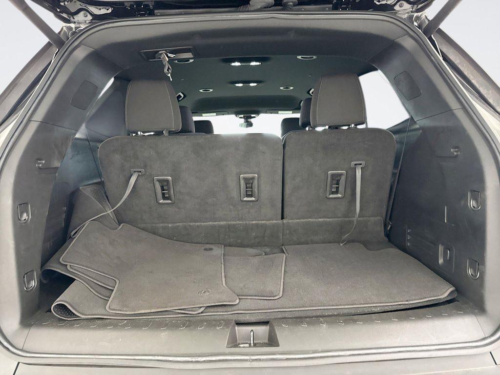 used 2023 Chevrolet Traverse car, priced at $31,199