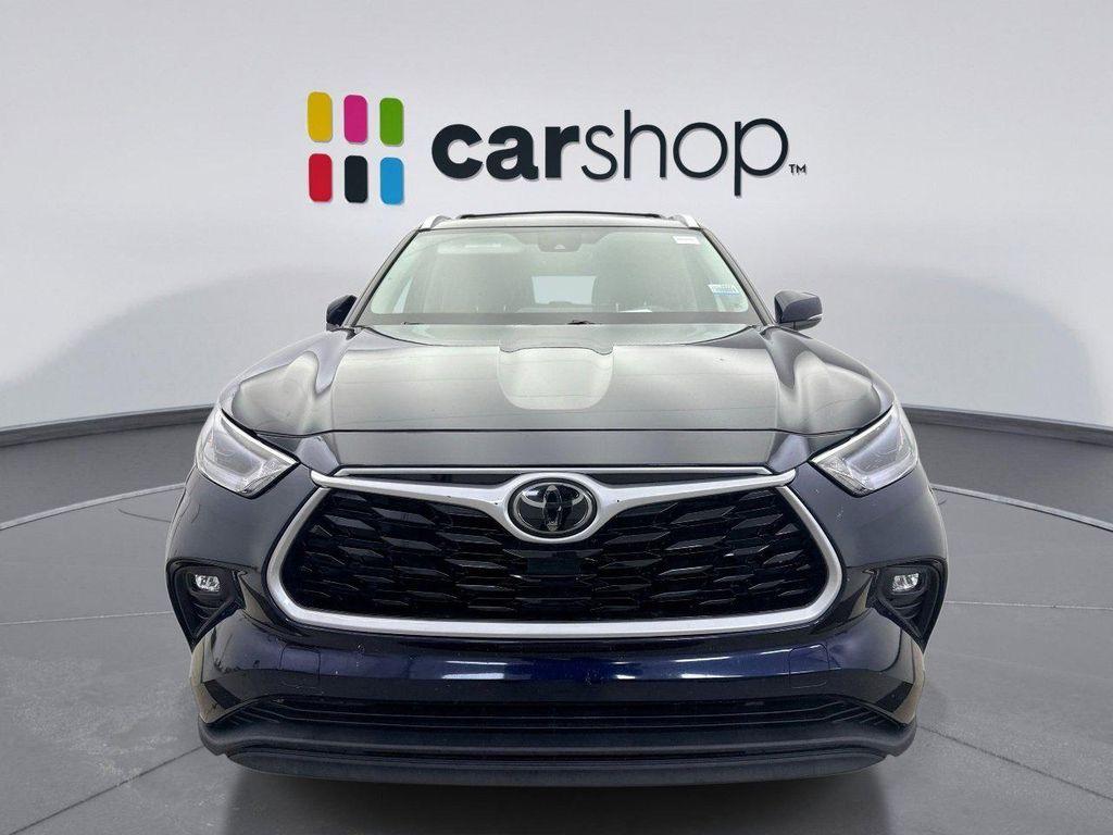 used 2021 Toyota Highlander car, priced at $27,447