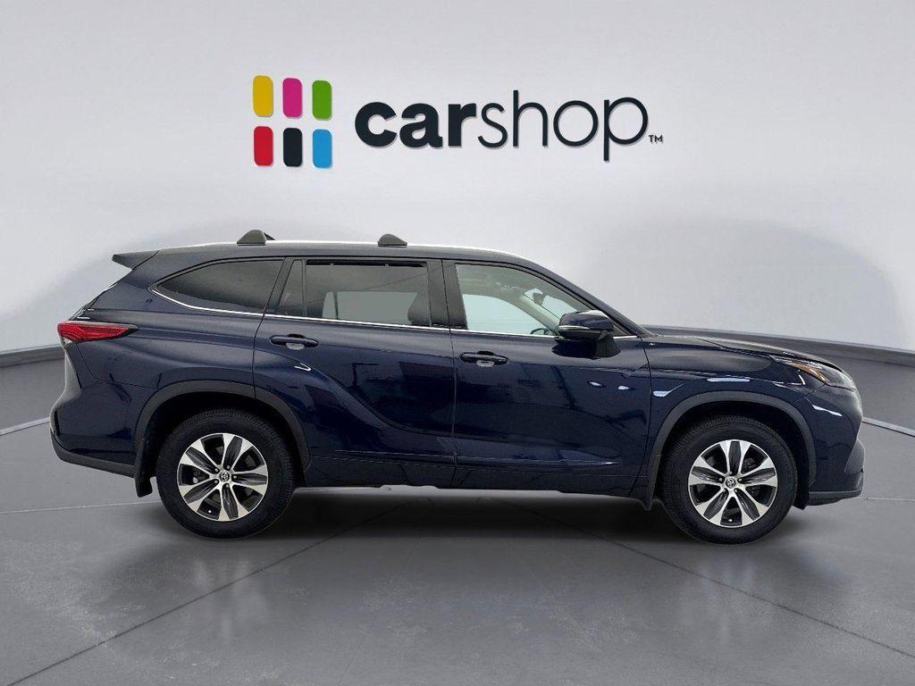 used 2021 Toyota Highlander car, priced at $27,447