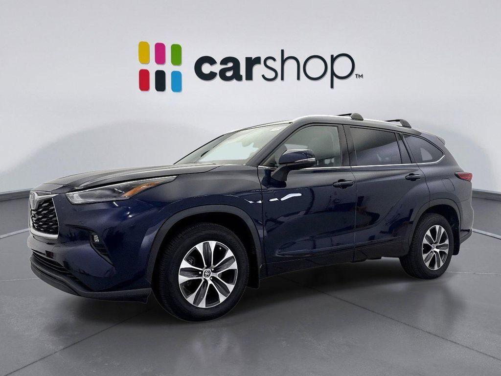used 2021 Toyota Highlander car, priced at $27,447