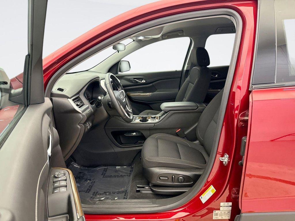 used 2023 GMC Acadia car, priced at $30,799