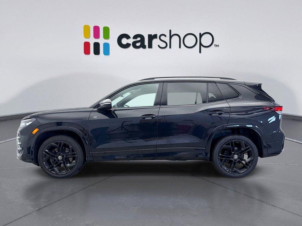 used 2025 Volkswagen Tiguan car, priced at $34,599