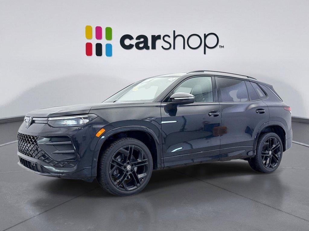 used 2025 Volkswagen Tiguan car, priced at $34,599