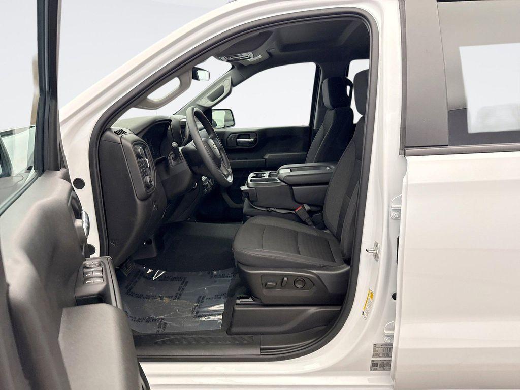 used 2025 Chevrolet Silverado 1500 car, priced at $39,199