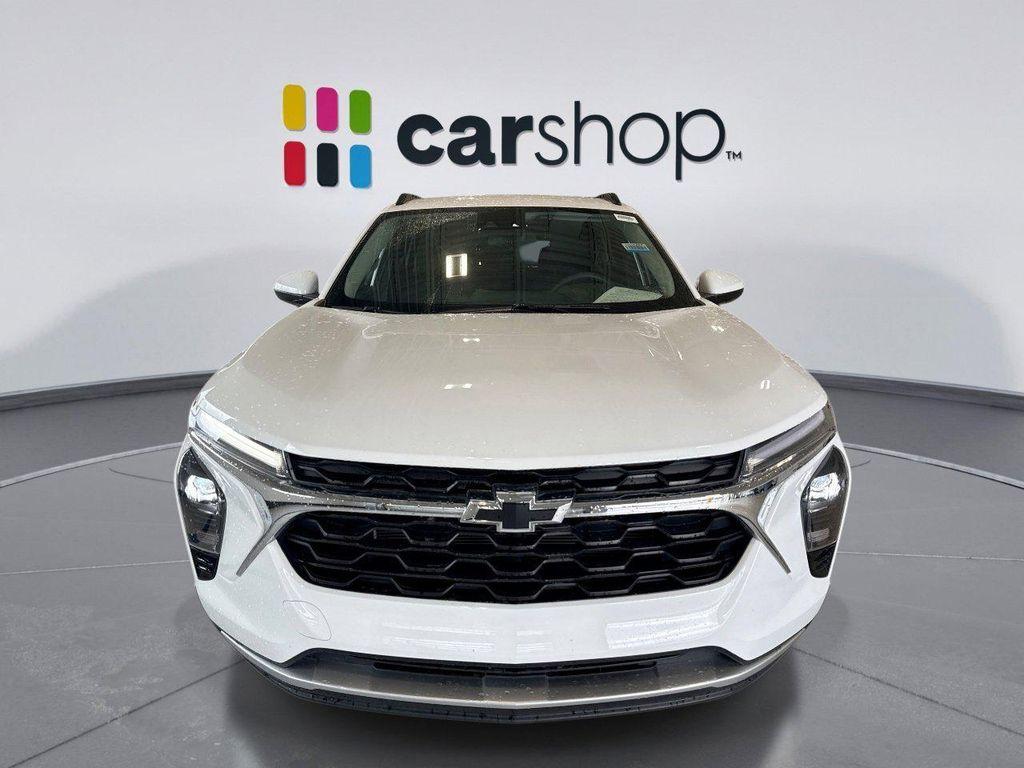 used 2025 Chevrolet Trax car, priced at $24,000