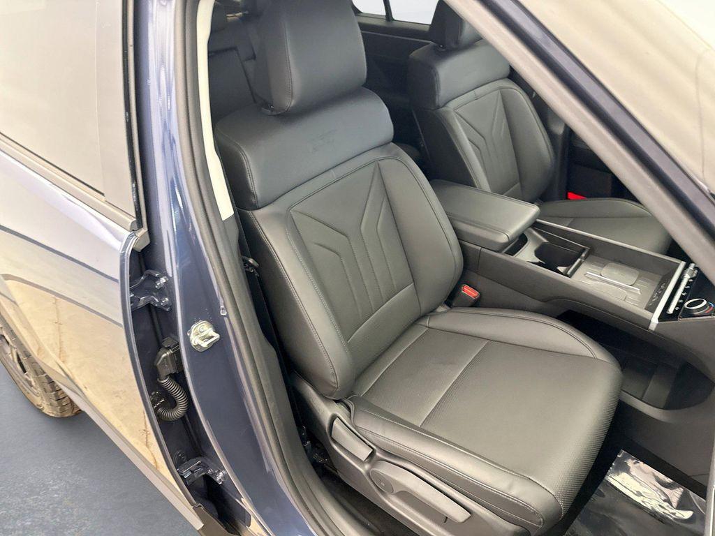 used 2025 Hyundai Santa Fe car, priced at $34,398