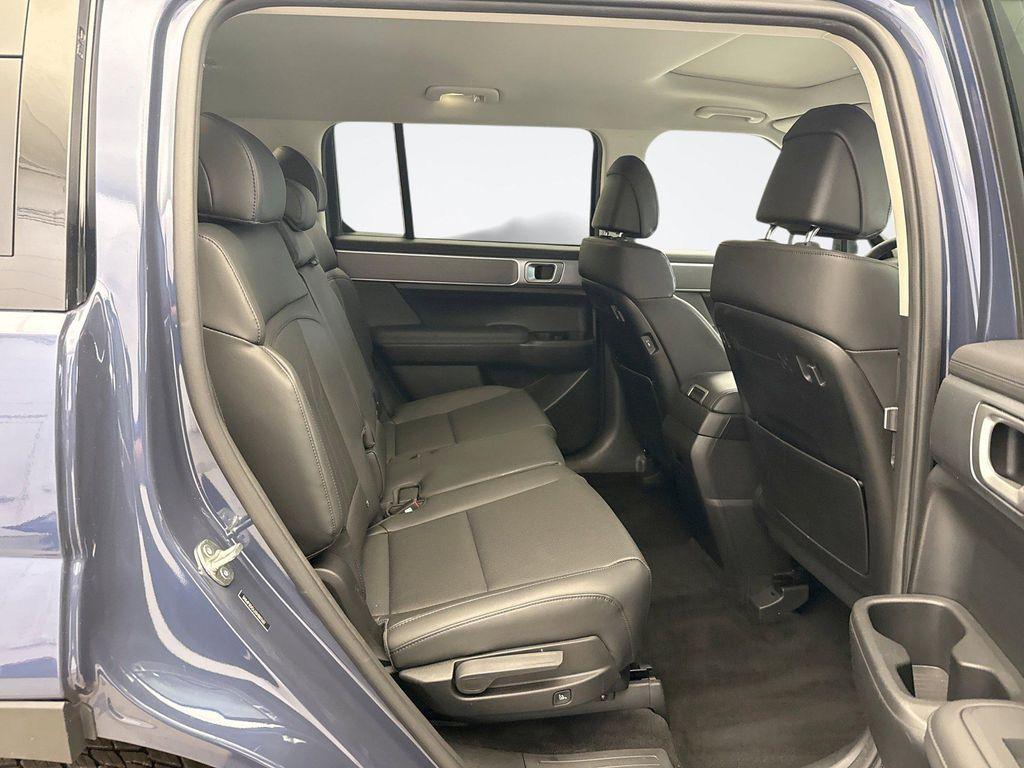 used 2025 Hyundai Santa Fe car, priced at $34,398