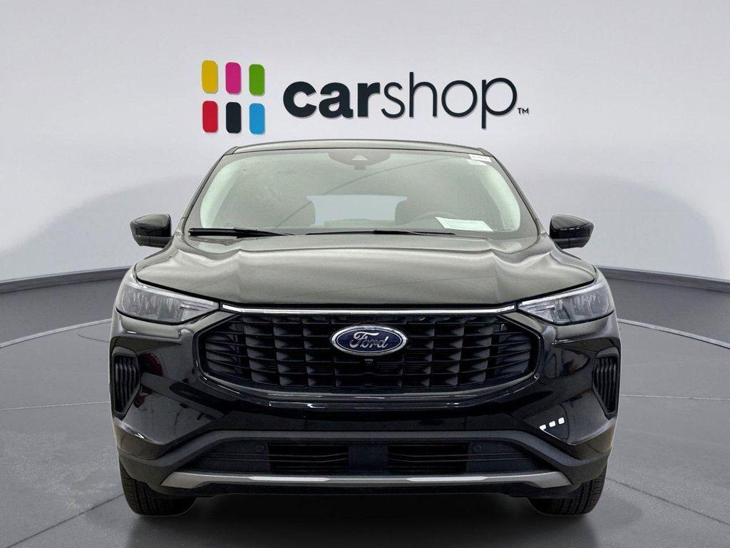 used 2024 Ford Escape car, priced at $25,999