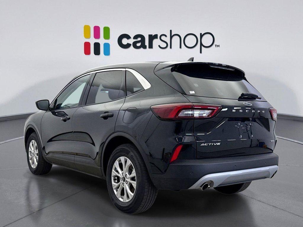 used 2024 Ford Escape car, priced at $25,999