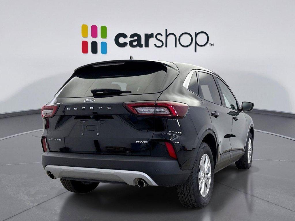 used 2024 Ford Escape car, priced at $25,999