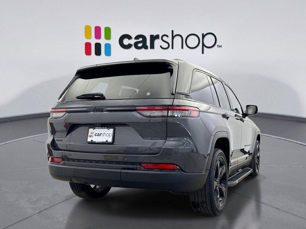 used 2023 Jeep Grand Cherokee car, priced at $32,099