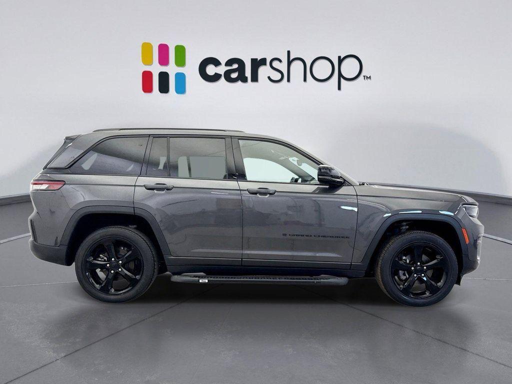 used 2023 Jeep Grand Cherokee car, priced at $32,099