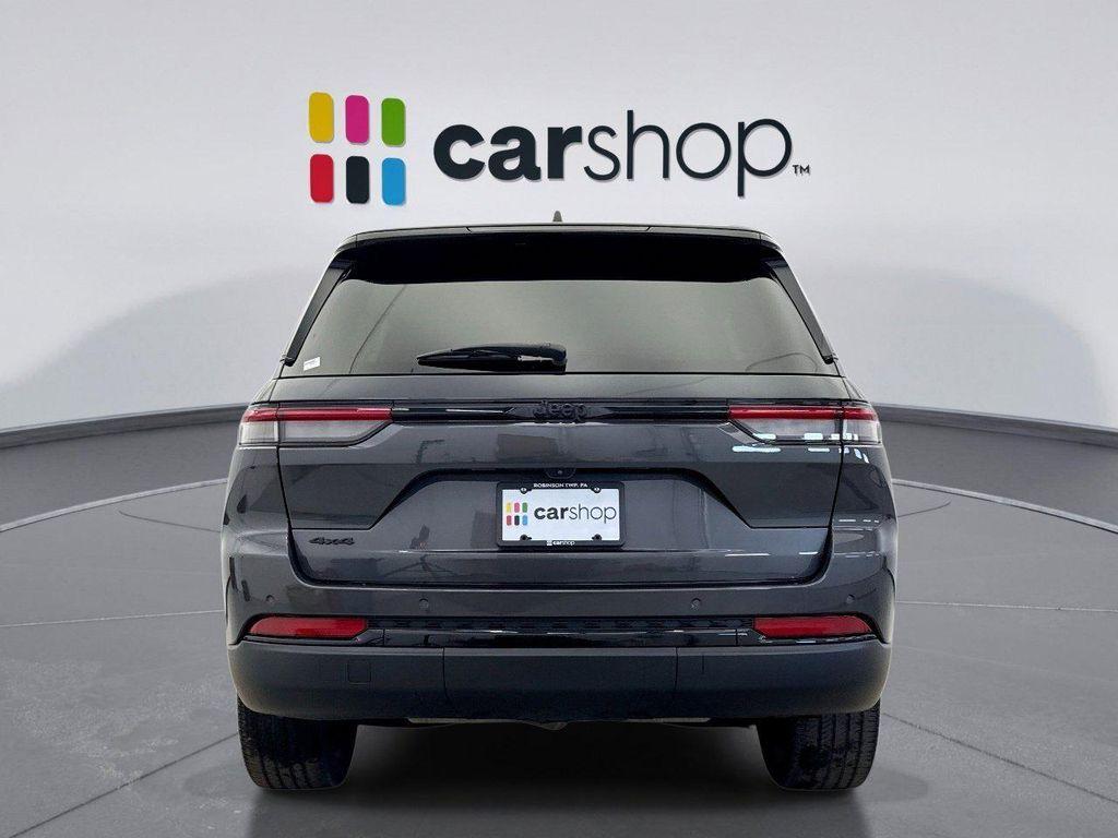 used 2023 Jeep Grand Cherokee car, priced at $32,099