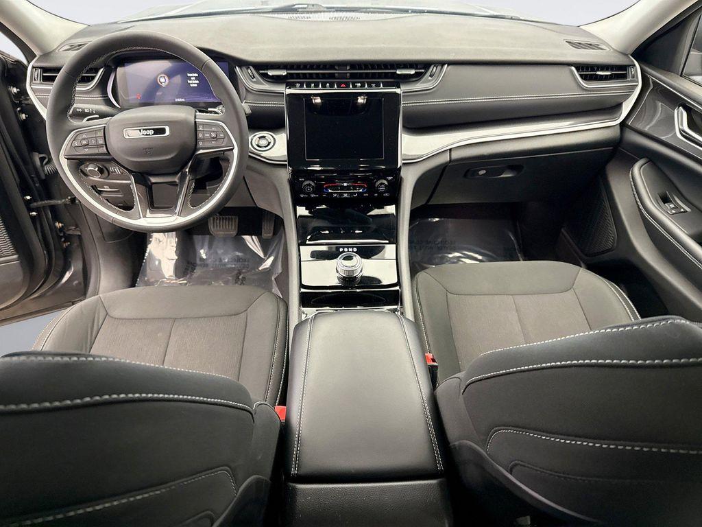 used 2023 Jeep Grand Cherokee car, priced at $28,699