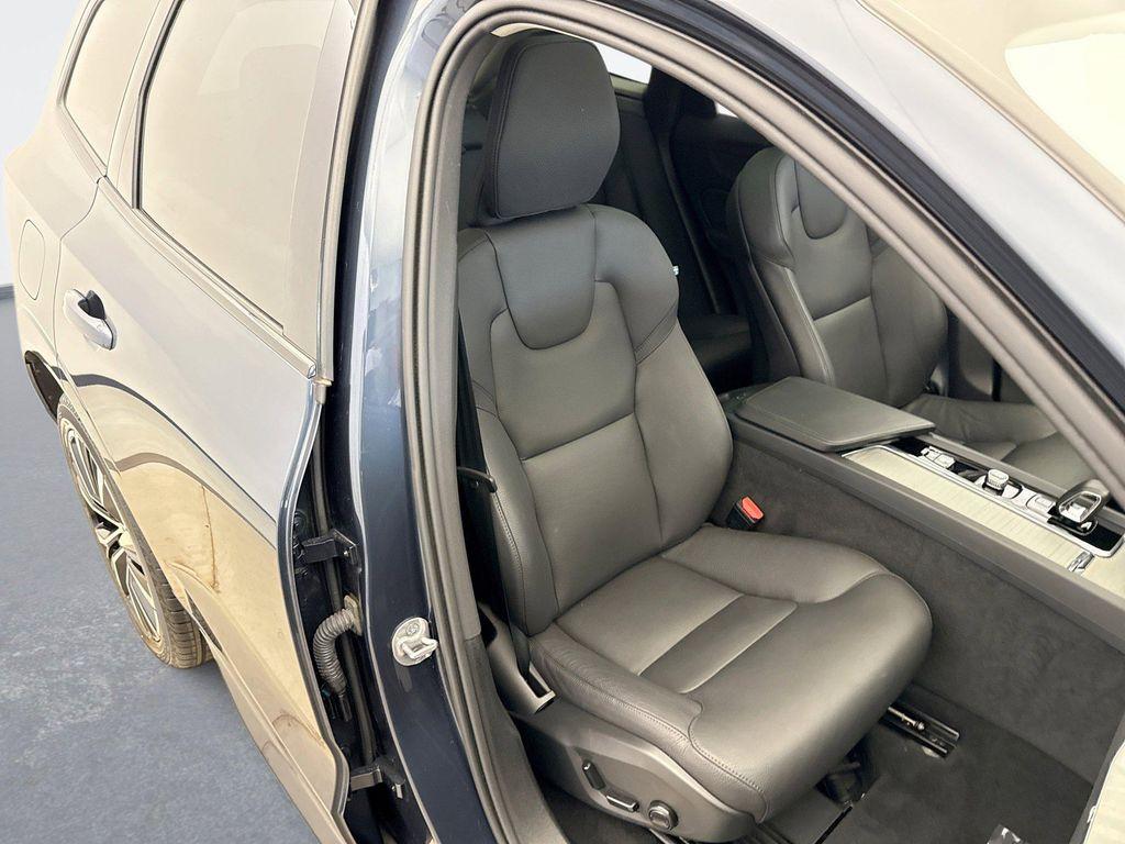 used 2025 Volvo XC60 car, priced at $35,599