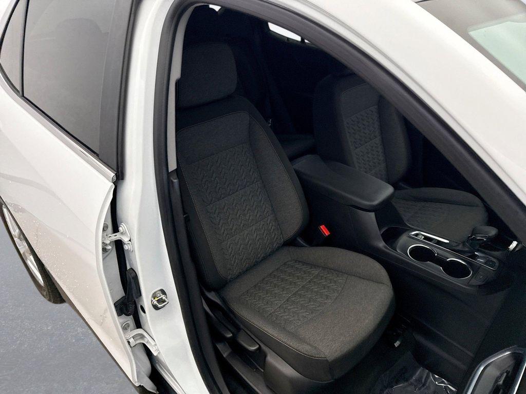 used 2023 Chevrolet Equinox car, priced at $22,999