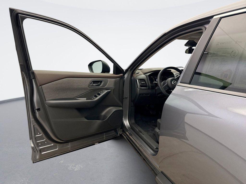 used 2023 Nissan Rogue car, priced at $19,899