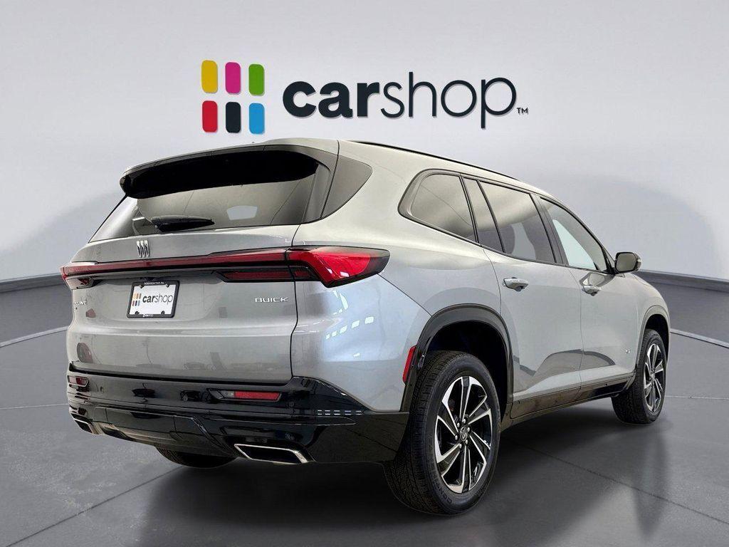 used 2025 Buick Enclave car, priced at $38,999