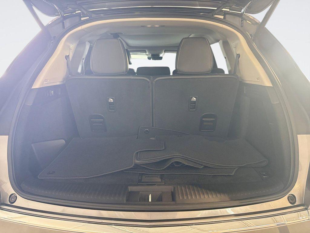 used 2023 Acura MDX car, priced at $42,589