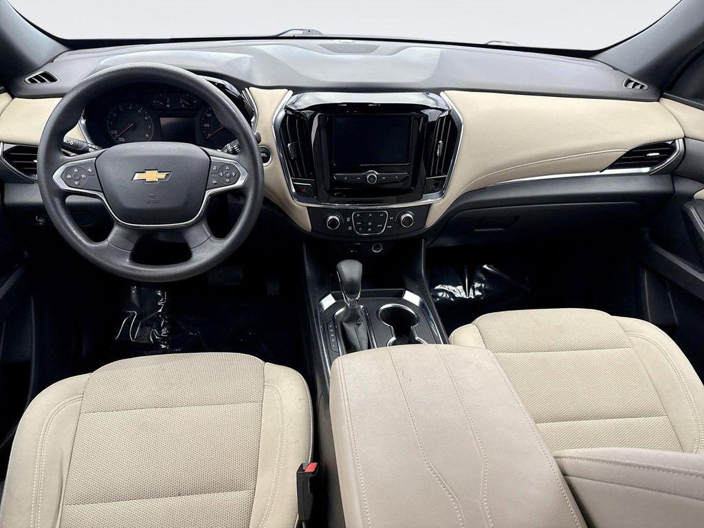 used 2023 Chevrolet Traverse car, priced at $24,649