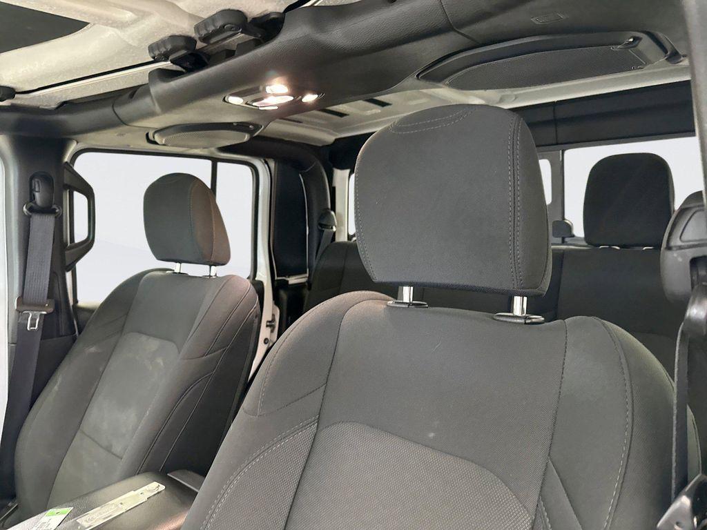 used 2022 Jeep Gladiator car, priced at $30,600