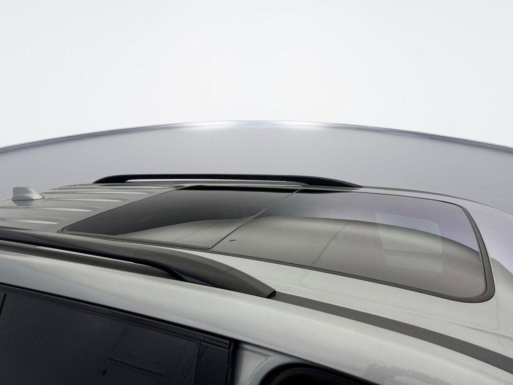 used 2024 Chevrolet Traverse car, priced at $49,799