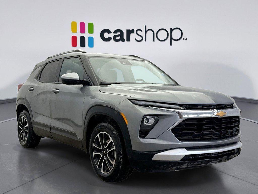 used 2025 Chevrolet TrailBlazer car, priced at $23,999