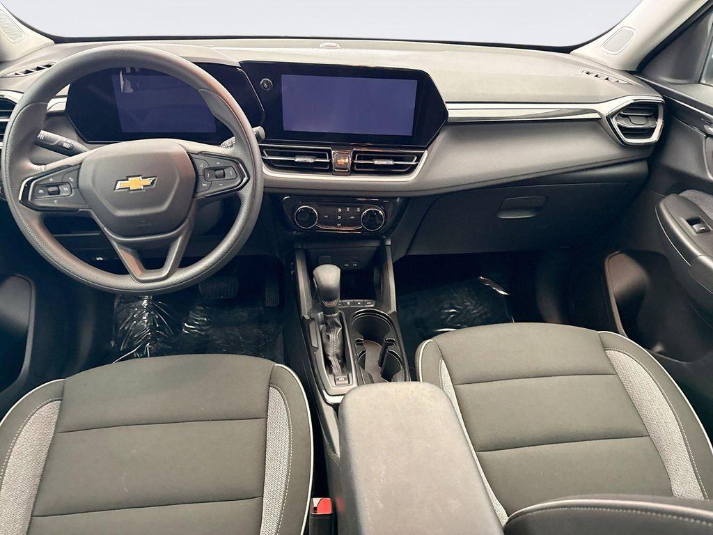 used 2025 Chevrolet TrailBlazer car, priced at $23,097