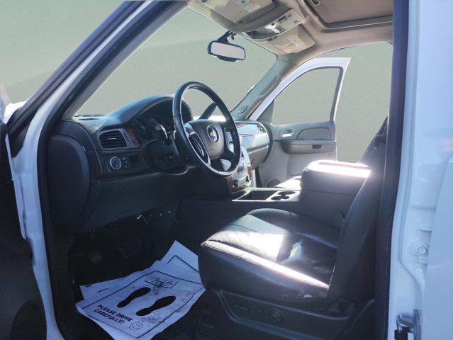 used 2008 Chevrolet Avalanche car, priced at $11,784