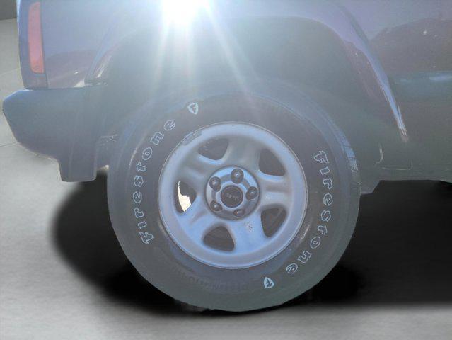 used 2001 Jeep Cherokee car, priced at $7,462