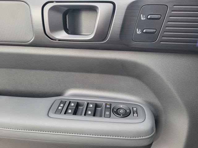 new 2026 Hyundai SANTA FE HEV car, priced at $51,150