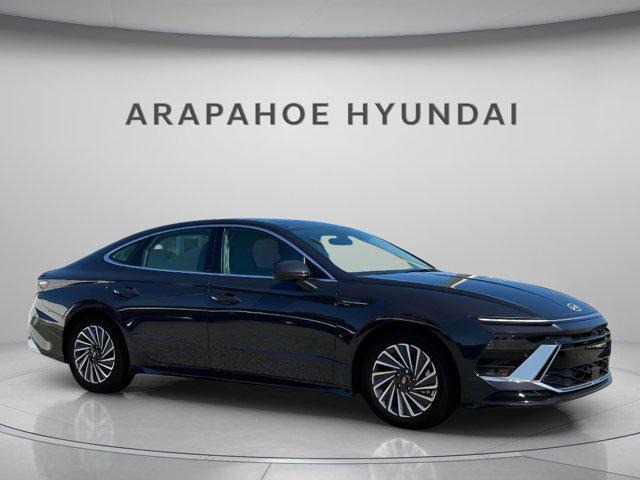 new 2025 Hyundai Sonata Hybrid car, priced at $32,843