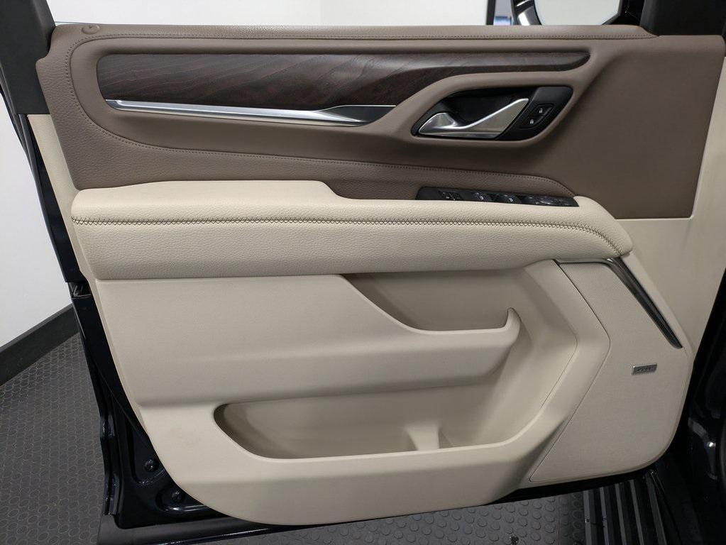 used 2022 GMC Yukon XL car, priced at $57,900