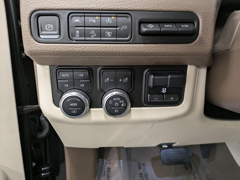 used 2022 GMC Yukon XL car, priced at $57,900