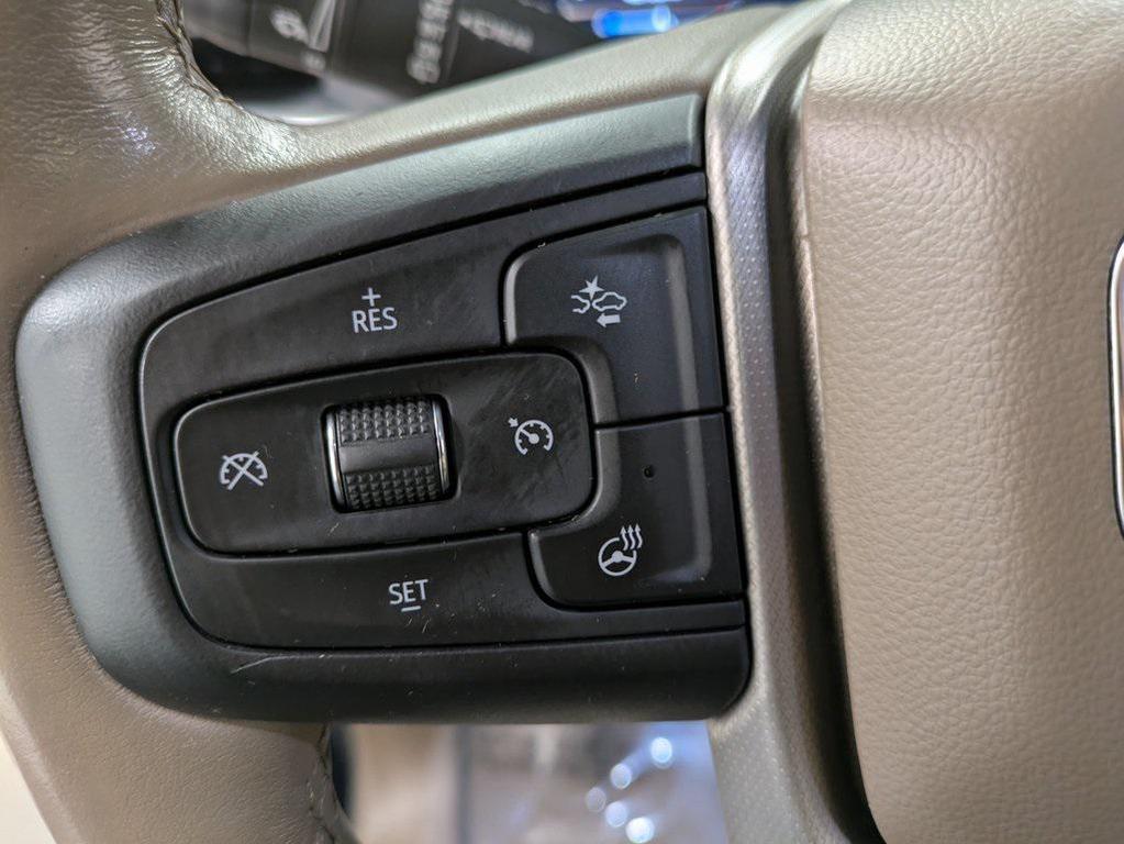 used 2022 GMC Yukon XL car, priced at $57,900